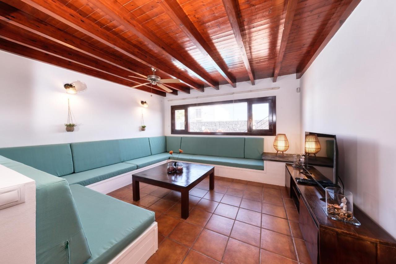 Villa Aurelia-Pool, Jacuzzi And Solarium Playa Blanca  Bagian luar foto