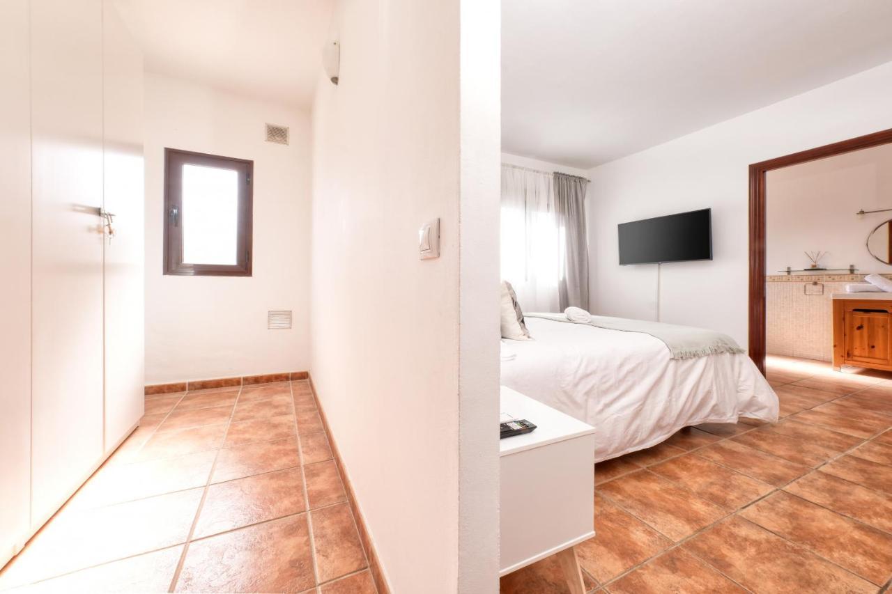 Villa Aurelia-Pool, Jacuzzi And Solarium Playa Blanca  Bagian luar foto